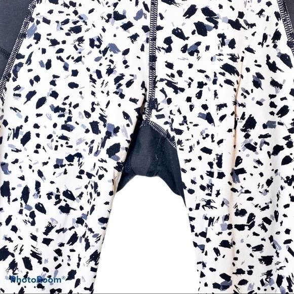 ATHLETA Stealth TruCool Black & White Capri Leggings, Size Small - Picture 9 of 11